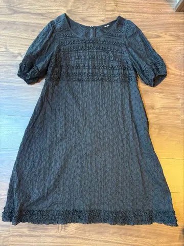 핑크하우스 블랙 면 프릴 원피스