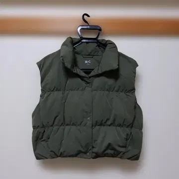 [ 미사용 ] UNIQLO 다운 베스트 M 올리브 그린