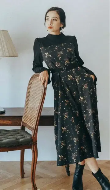 ruimeme antique flower high neck dress