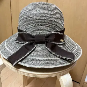 에뚜왈 리틀 스트라이프 햇