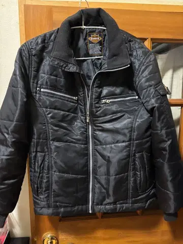 EVENRIVER 블랙 패딩 자켓 L 사이즈