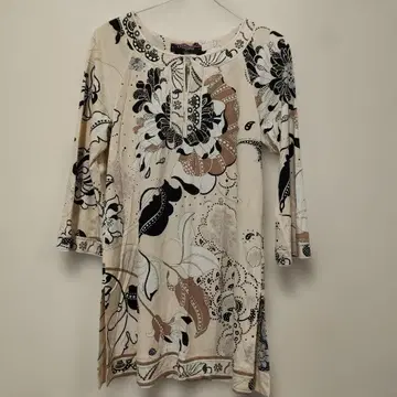 i16 컨디션 최상 레오나르 LEONARD 상의 튜닉