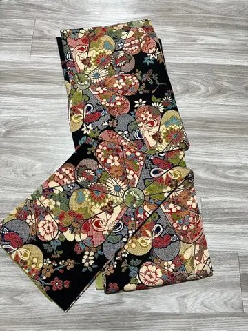 워셔블 기모노 블랙 베이스 고전 문양 꽃무늬 코몬