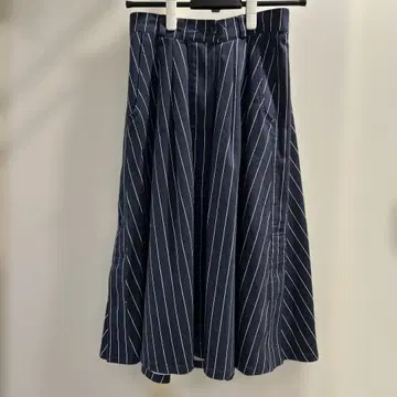 스나이델 플레어 스커트