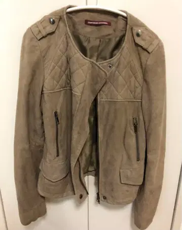 베이지 스웨이드 자켓 퀼팅 디자인