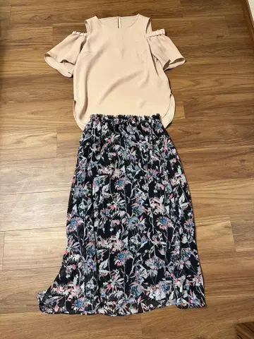 ANAYI 상의와 스커트 세트