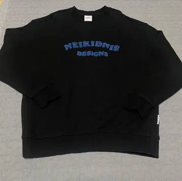 NEIKIDNIS 블랙 맨투맨