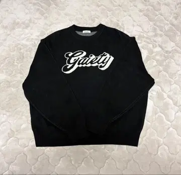 INGNI Gaiety 자수 블랙 니트