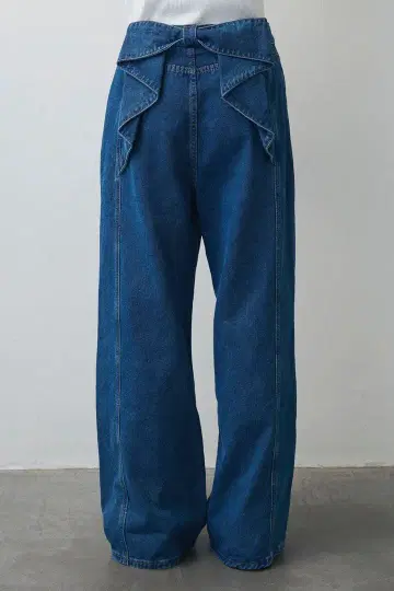 [컨디션 최상] Frene 백리본 디자인 데님 팬츠 블루 M