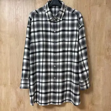 23구 44 Canclin 체크 무늬 셔츠