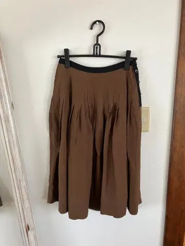 MARGARET HOWELL 마가렛호웰 브라운 린넨 스커트 사이즈 II