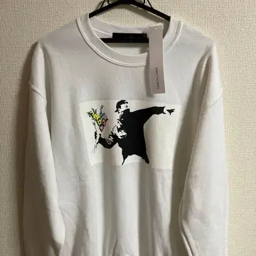 [미사용 새상품 택 포함] JOINT WORKS 그래픽 맨투맨 화이트