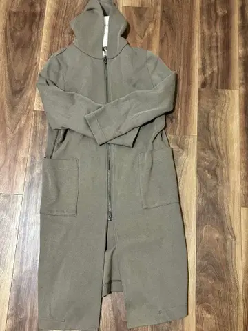 [ 미사용 새상품 ] 후드 부착 브라운 후드티