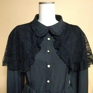 레이스 달린 블랙 롱 원피스 majority