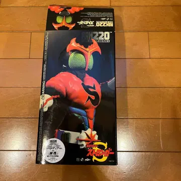 RAH220 가면라이더 스트롱거