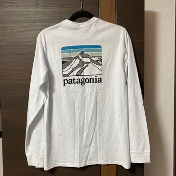 파타고니아 롱 슬리브 프린트 T셔츠