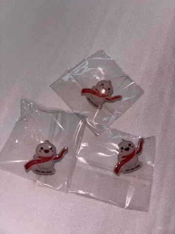 오사카 만박 오스트리아 파빌리온 아카시로 아카짱 핀 배지 3개 세트