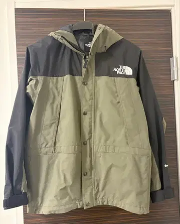 새상품급 THE NORTH FACE 마운틴 라이트 자켓
