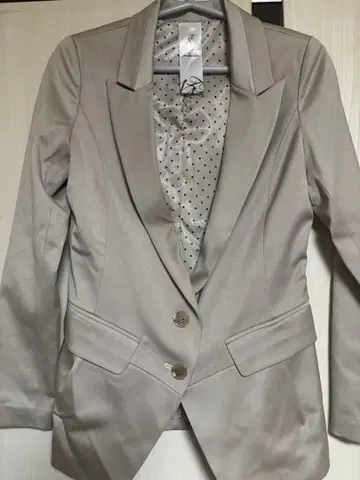 enchanter 베이지 테일러드 자켓