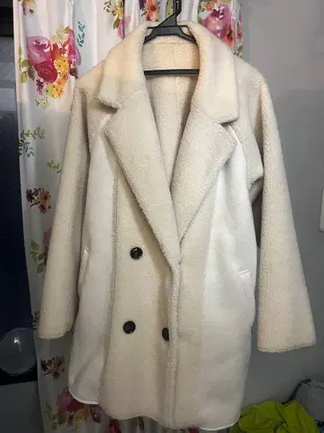 페이크 무스탕 더블 체스터 코트