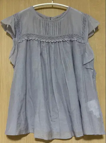 질 바이 질스튜어트 슬리브리스 셔츠