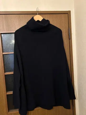 두지엠 클라세 터틀넥 롱 니트