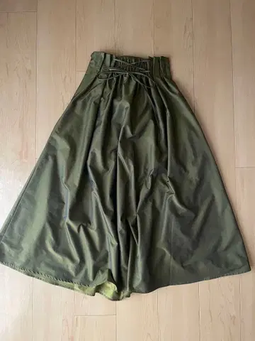 Limue 올리브 플레어 스커트 F