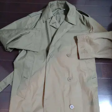 UNIQLO 모스그린 더블 브레스트 트렌치코트