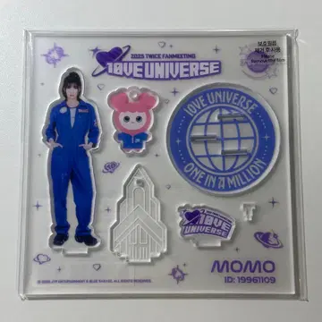 643. TWICE 모모 아크릴 스탠드