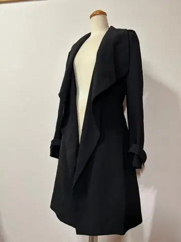 H&M 허리 벨트 포함 블랙 트렌치코트 13호