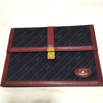 Ed Kruger 스트라이프 클러치백 새상품 미사용