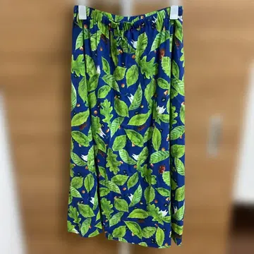 GBL 나뭇잎 패턴 롱 스커트