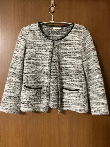 보르지 노카라 자켓