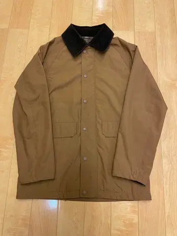 브라운 코듀로이 옷깃 헌팅 자켓