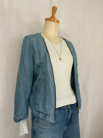 라이트 블루 데님 집업 자켓