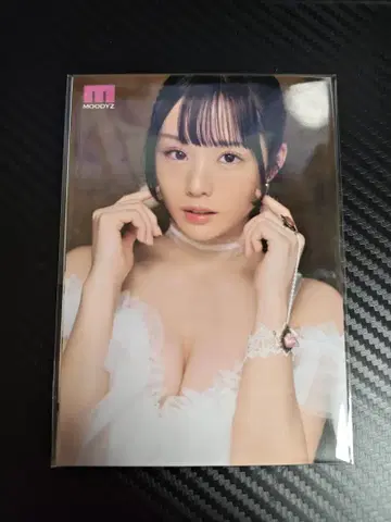 MIDV-555 츠키쿠모 요루 혜택 브로마이드 MOODYZ