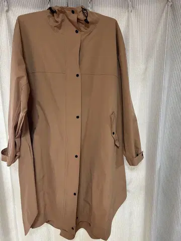 후드 부착 코트