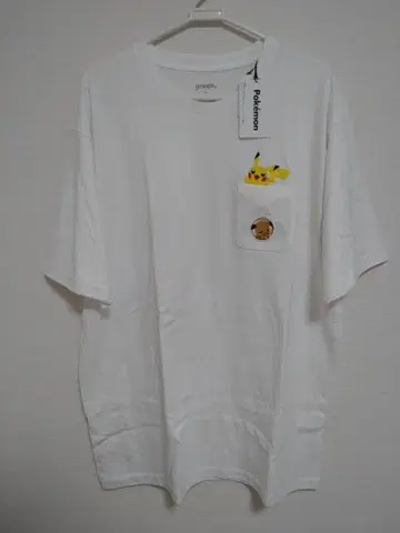 포켓몬 [ 피카츄 & 이브이 ] T셔츠 화이트 컬러 XL 사이즈