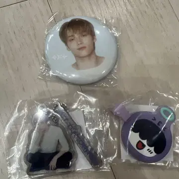 TXT POPUP 후무냐린 캡슐 토이 캔 배지 헤어 클립