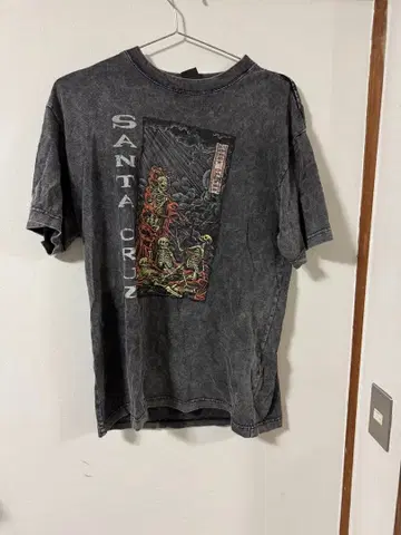 SANTA CRUZ 다크 그레이 T셔츠