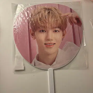 장하오 부채 팬콘