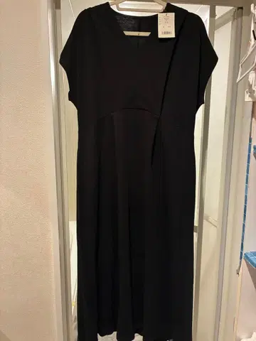 새상품 patterntorso 블랙 롱 원피스 F 사이즈