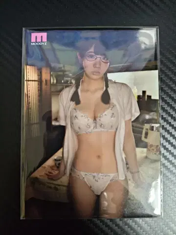 MIDA-064 모모타 미츠키 특전 브로마이드 MOODYZ