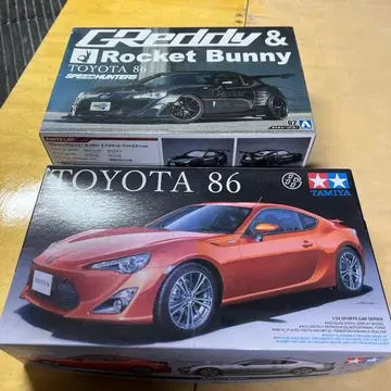 TOYOTA 86 로켓 버니 프라모델 2점 묶음 판매입니다