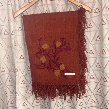 LAURA ASHLEY 꽃무늬 자수 스톨