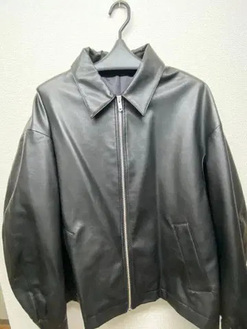 GU 페이크 가죽 자켓 M 블랙