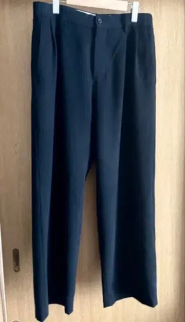 IRENISA 이레니사 슬랙스 턱 와이드 팬츠 사이즈 2 블랙