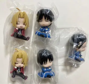 어깨 쿵 강철의 연금술사 어깨 쿵 Fig. 에드 로이 휴즈