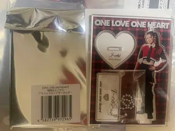 이치 ONE LOVE ONE HEART 아크릴 스탠드 이야기는 여기서부터
