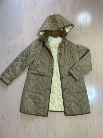 매킨토시 철학 퀼팅 자켓 베이지 (40 사이즈)